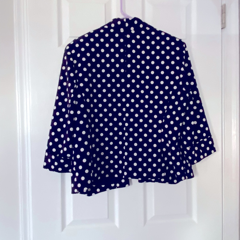 Blazer - Picture 2 of 3
